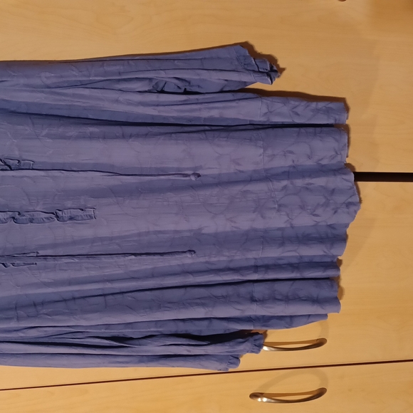 Light Lilac tunic top. - Picture 6 of 7